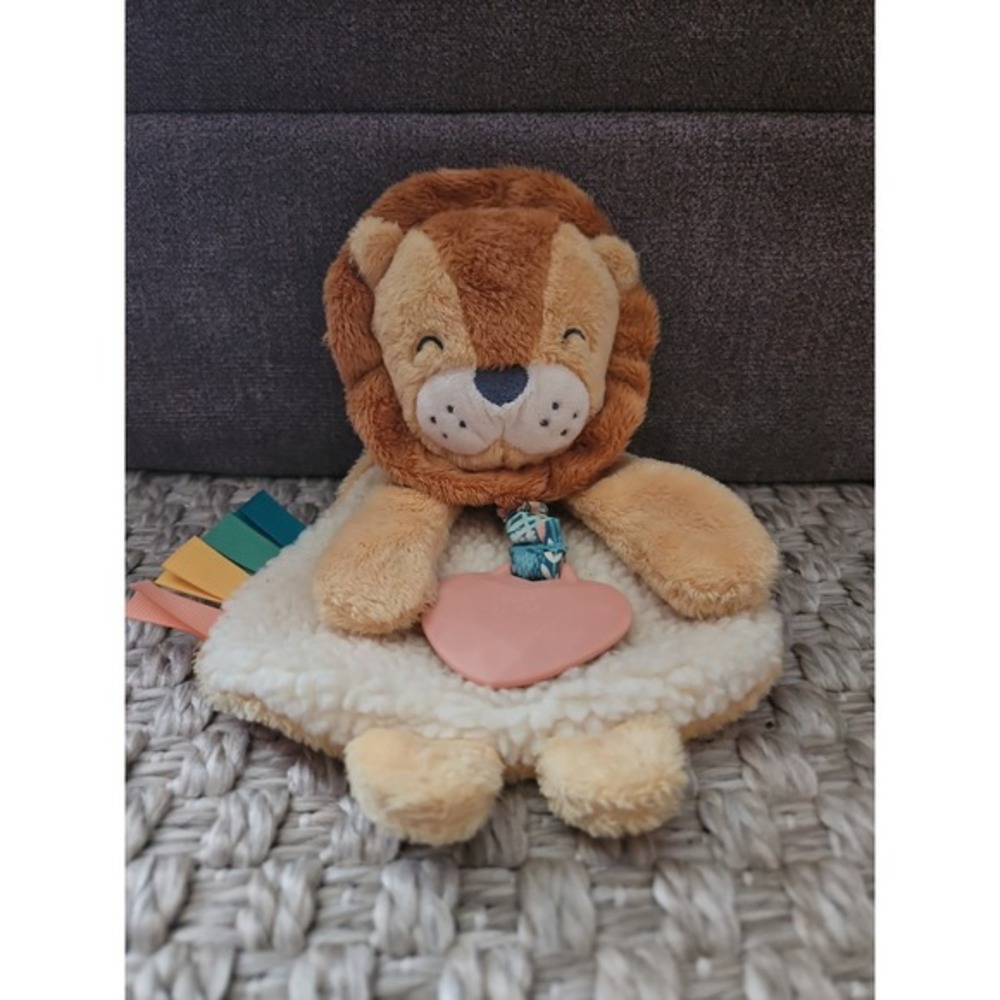 Itzy‎ Ritzy Itzy Lovey Plush & Teether Toy-Lion